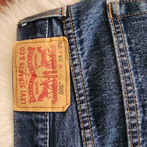 Levi's Medium Wash 505 Jeans - Picture 4 of 4